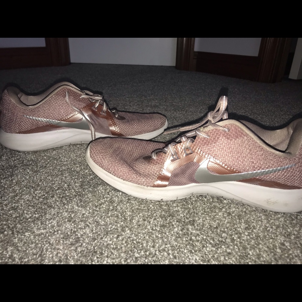 Women’s Nike Flex Trainer 8 size 11.